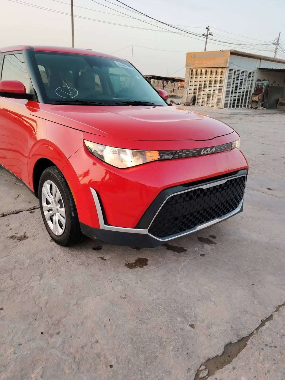 كيا صول 2023 ماشيه 10 الف محرك 2000 دوش تحكم جهتين رادارات امامي وخلفي ويمنه ويسره شغالات حساس اطارات كاميرا دواره تحديد مسار شاشة ايباد مثبت سرعه داخل ابيض السياره دخول جديد باسمي رقم فحص تترقم جميع المحافظات بدون شاصي وصبغ وتبديل بيهه بس بارد بحافة البنيد والجاملغ صور الحادث بالمنشور
***********
