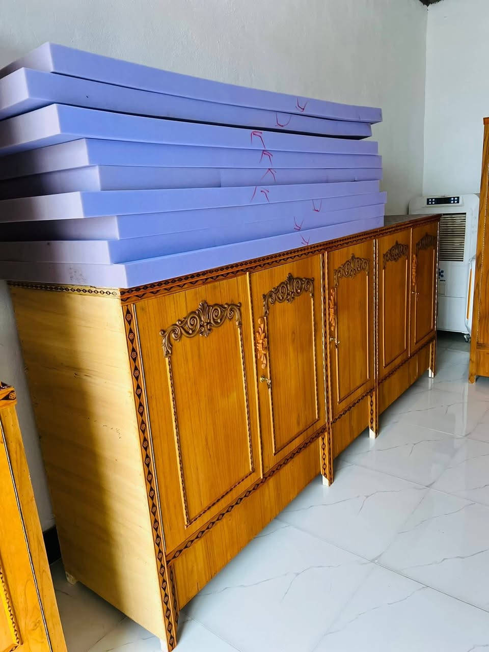 السلام عليكم
يوجد بوفيات صاج جديده حسب الطلب
أنواع النقشات والقياسات
 توصيل مجاني  لباب البيت 
للاستفسار الاتصال على الرقم
***********
