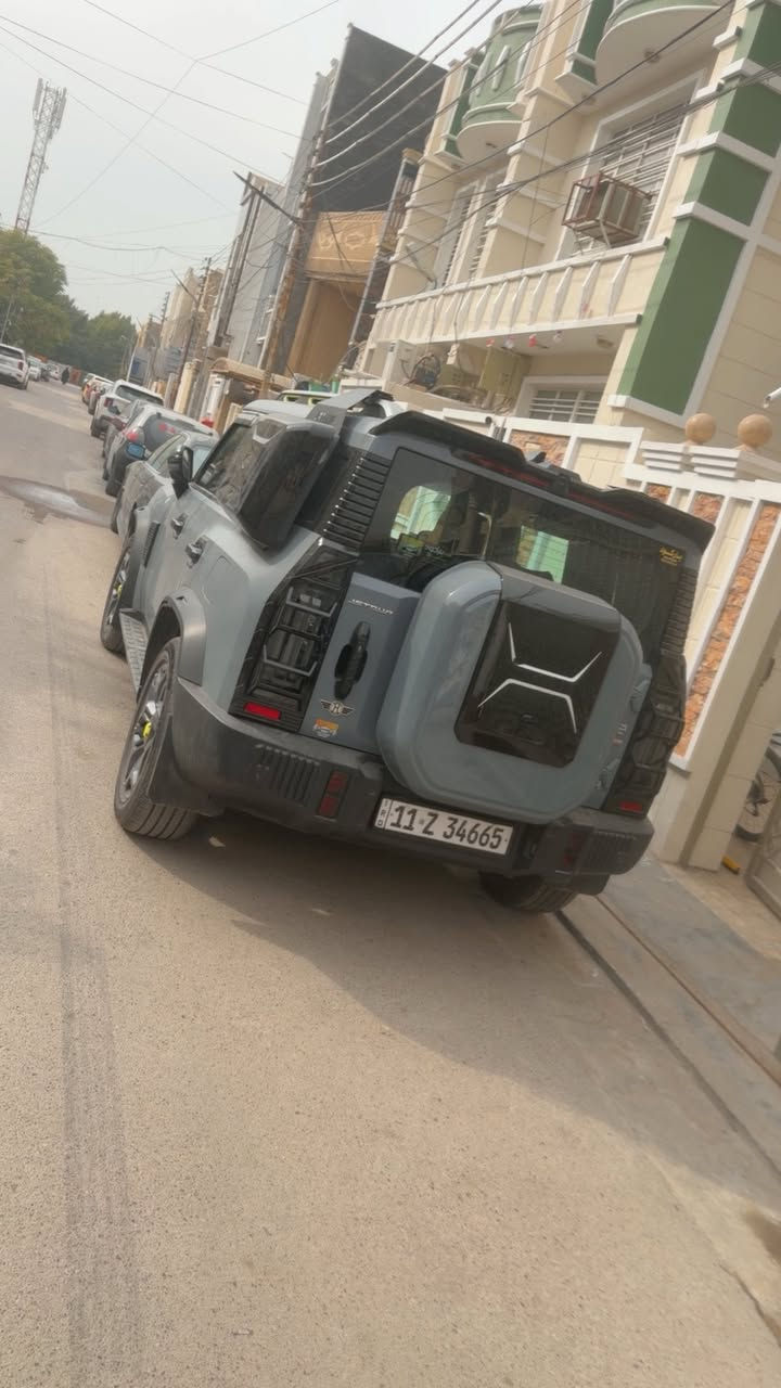 موديل 2025
ضمان شركة هارلم 
رقم بغداد باسمي 
لون مميز 
ماشيه 14 الف
بيها اقل من شبر صبغ بالچاملغ الأمامي 
عليها ppf مكلفني 21 ورقه سمك 10 مات 
عليها سستم كافه الكماليات الخاصه بالجيتور الاصليه
السعر 39 مليون وبيها مجال جدا بسيط
مكاني بغداد الغزاليه
***********
