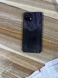 شاومي Mi 11 Light  ذاكرة١٢٨، شاشته٩٠هرتز،دبل سيم كارت ، بي بس فطر بالظ...