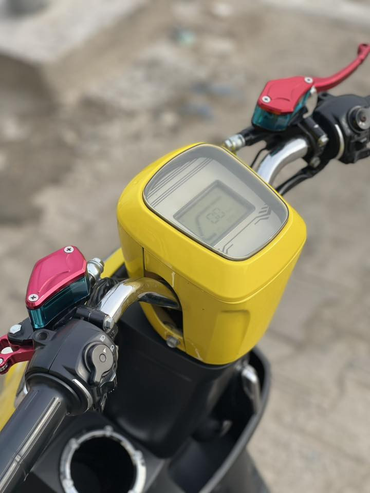 سلام عليكم دراجه شحن ع شكل بوليسي مسطره / ٦بطاريات ليثيوم / شحن يطول ٦٥ كيلو / كامله وجديده توني مأخذها ما بيها اي نقص سعرها ٦٠٠ وبيها مجال 

***********
