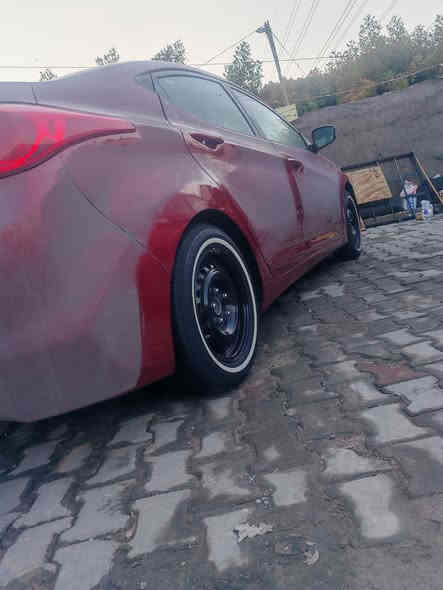 النترا 2013 أمريكي 
1800 دوش المرغوب السياره كلين بدون صبغ بدون تبديل فقط دعامية خلفية حادثهة كير مكينة مكفول فول موصفات كشن كهربائي تدفئة كشنات 4 مثبت سرعة تحكمات استيرن اشاير مري فتحة سقف تاير خط ابيض السياره جاهزة السعر 118 وبيهة مجال قليل
***********
