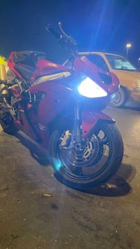 كاوسكي • دراجة نارية • مكفولة