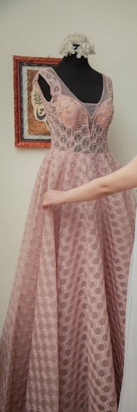 بدله عرايس • مقاس ٣٨-٤٢ • نظيفه