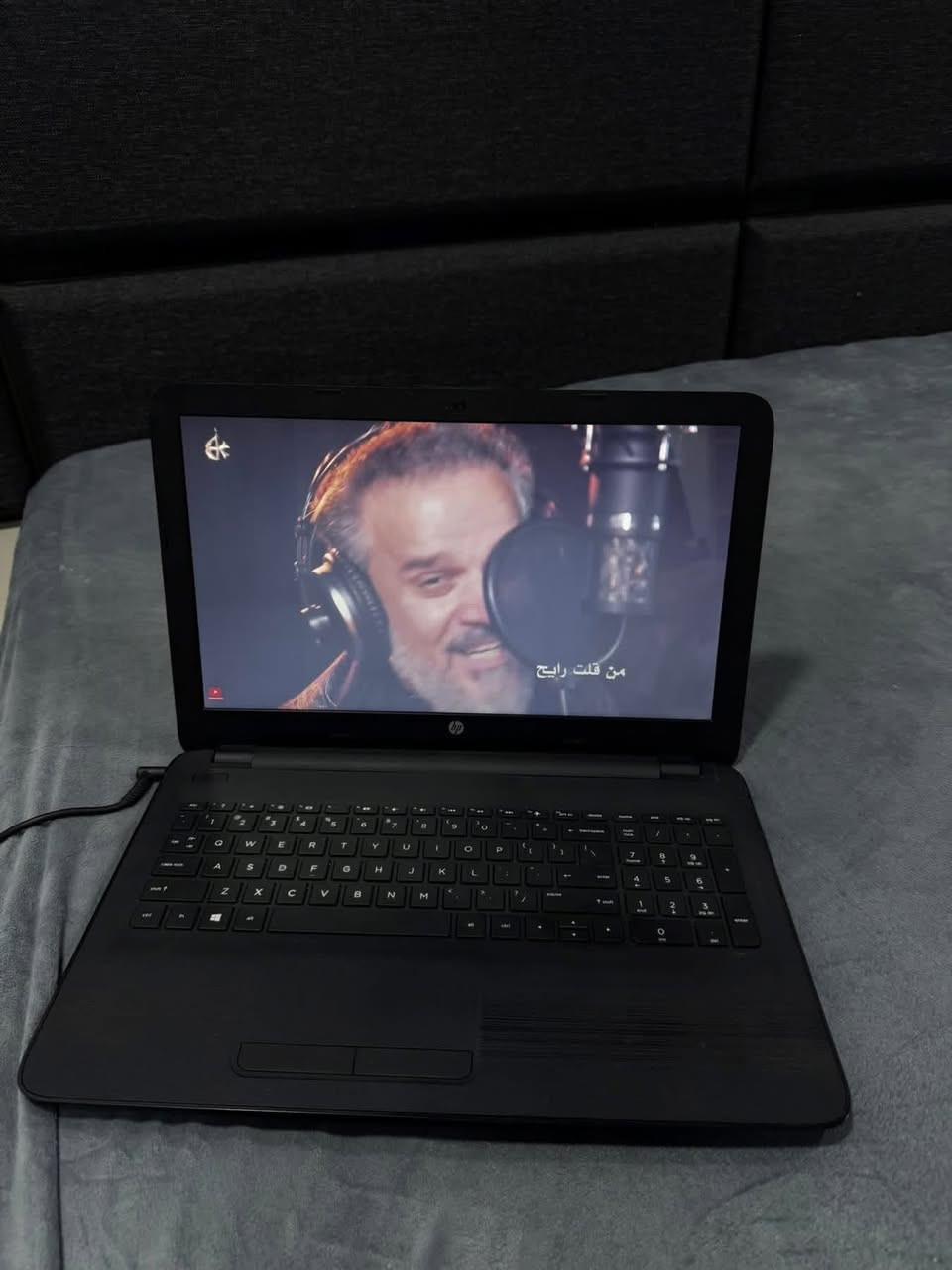 للبيع  لابتوب hpالسعر 120 فقط يحتاجلة بطاريه 

    المعالج: AMD A6-7310 APU with Radeon R4 Graphics
* سرعة المعالج: 2.00 GHz
* الرام: 4 GB RAM (المتاح تقريباً 3.47 GB)
* نوع النظام: 64-bit
* نظام التشغيل: Windows 10 Pro
* كرت الشاشة: AMD Radeon R4 Graphics مدمج

هاي المواصفات تعتبر قديمة ومناسبة لـ:
✅ التصفح واليوتيوب
✅ الأوفيس (Word, Excel)
✅ التلغرام والفيسبوك

***********
