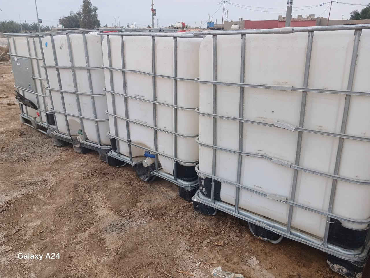 السلام عليكم شباب تانكي للبيع الف لتر استفسار على رقم السعر. 75
***********.  المكان واسط صويره.
