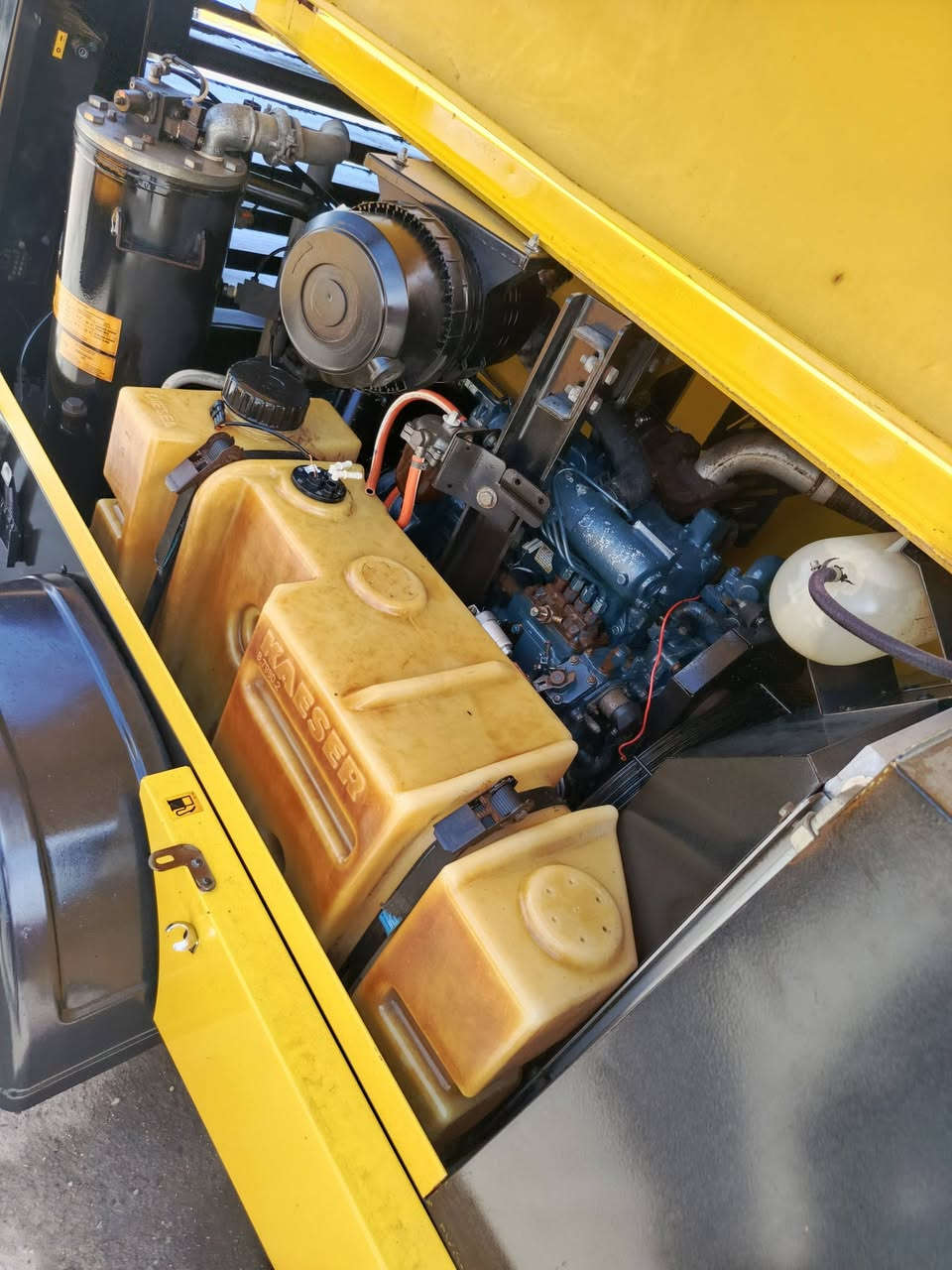 كبريسر كيسر حجم 70اخو الزيرو عدد الساعات 1600ساعه المكان البصره التصال ***********
