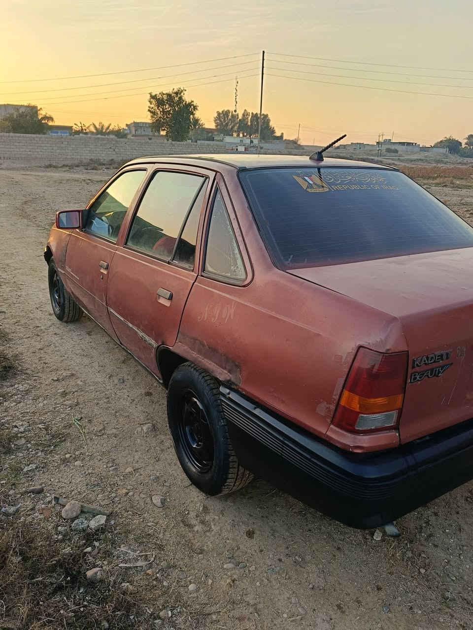 اوبل كاديت 
رقم صلاح الدين فحص شرط التحويل صاحبهه بسامراء كير شرط محرك بي تنقيص كهربائيات كلها شغاله صدر امامي خلفي كله جديد دوشمه جديده باتري جديد تايرات جدد سبير ومعداته كلها كامله سعر 13 وبيها شويه مجال مكاني العباسيه 
***********
***********
