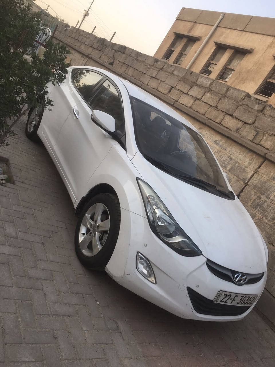 ‏النترا 2014 ماشية 132,000 مكفوله من الصبغ والبارد عدا ملاحظات بسيطة مكينة 1800 السعر 13,500 للاستفسار *********** مكاني بغداد
