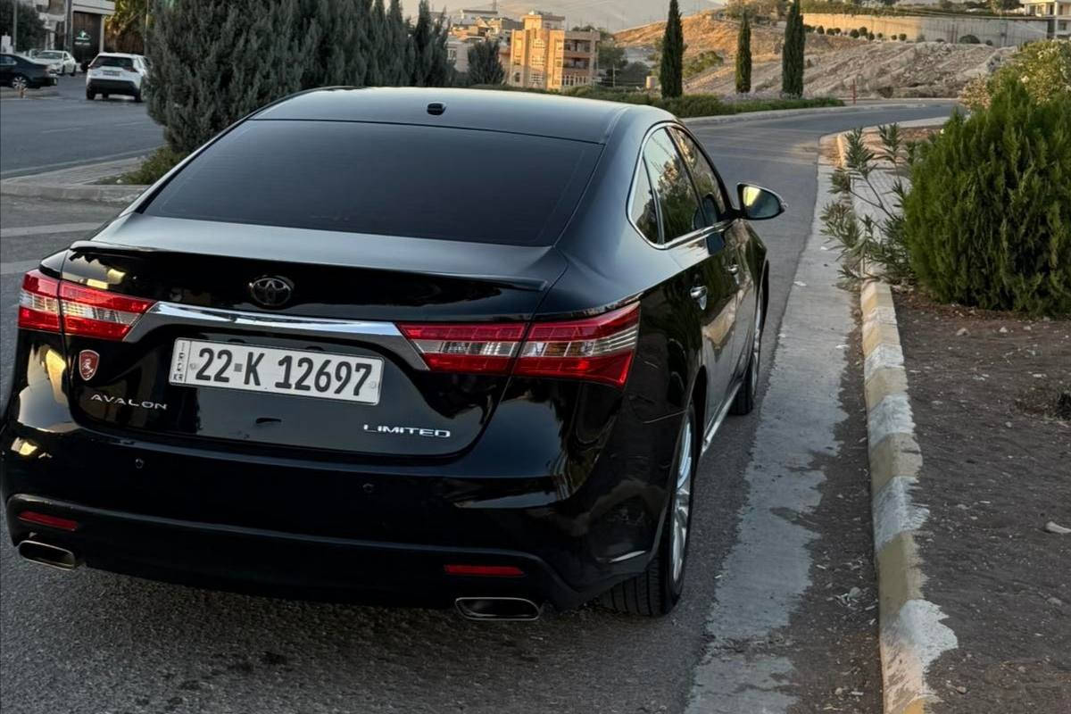 توێتا ئەفەلۆن  2015 
٢١٢ هەزار کیلۆمەتەر ڕۆشتوە 
مواسەفات بەس سلاید نیە 
سەنەویی تا ٢٠٢٩ تازەیە  
٢پارچە بۆیاخی هەیە بێ ئێرباگو بێ ناو گرتن 

سـعـر : لە کۆمێنت داوابکە ڕاستەوخۆ بۆت دێت 📥 

گێڕو مەکینە بەشەرت نەکراوەتەوە 
هیچ کێشەیەکی تێدا نییە 

ژمارەی خاوەنەکەی 
***********
