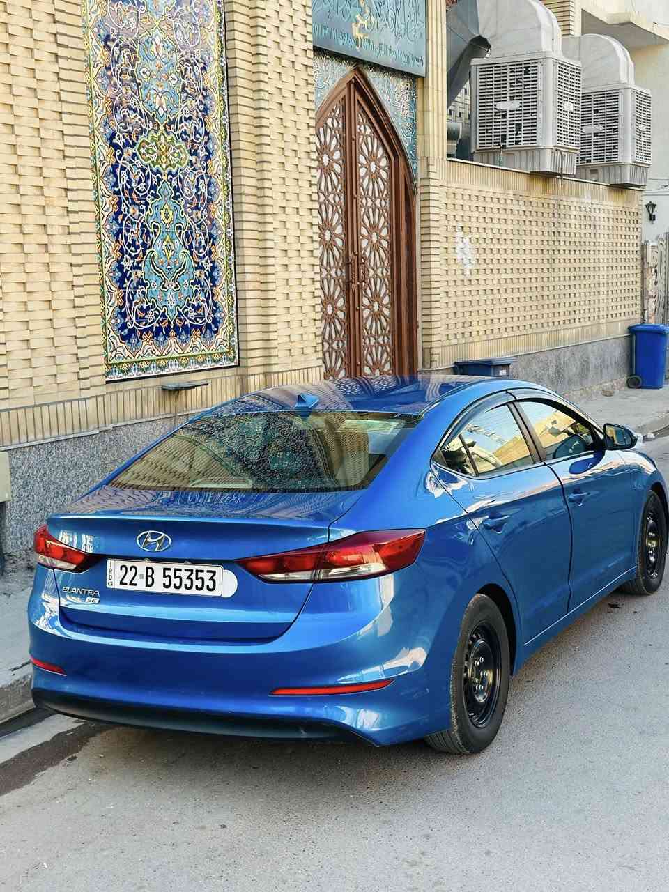 السلام عليكم 
السعر 119
النترا موديل 17 لون مميز بحري 
السيارة داخلة كلين صور امريكا مرفقة مع المنشور بيهة بارد فقط قبق  الجنطة باقي السيارة مكفولة 
محرك 2000دوش المرغوب 
المواصفات 
تحكم ستيرن جهتين 
مانع نزلاق 
نضام ايكو تقليل الوقوت 
كامرة خلفية دوارة 
شاشة جبيرة 
كشنات جلد 
حساسات جانبية 
وبعد بيهة هواي موتصفات 
رقم الهاتف *********** 
مكانهة بغداد
