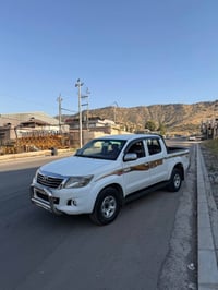 هايلوكس • ٢٠١٥ • بدون صبغ