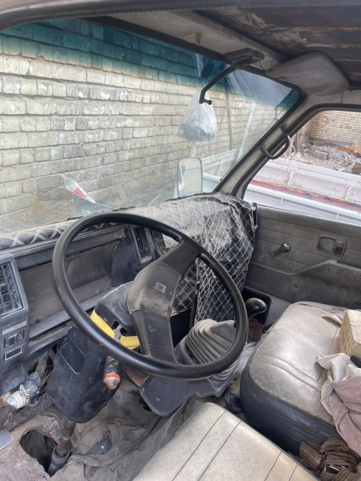 سلام عليكم تنكر ازوزه 3300رقم ديالى مشروع وطني سحب دفع مجموعه رباعية صوندة انج ونص 25متر سيارة جاهزة للعمل تخم تاير باتريات جدد سعرها 40وبيها مجال رقم هاتف ***********مكان سيارة بغداد الحرية
