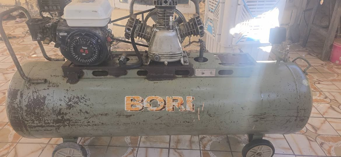 كنبريسر للبيع حجم ٣٥٠ عل فحص السعر ٤٥٠ الشراي يجي خاص او ينتصل عله الرقم ***********العنوان حله حلة, بابل
