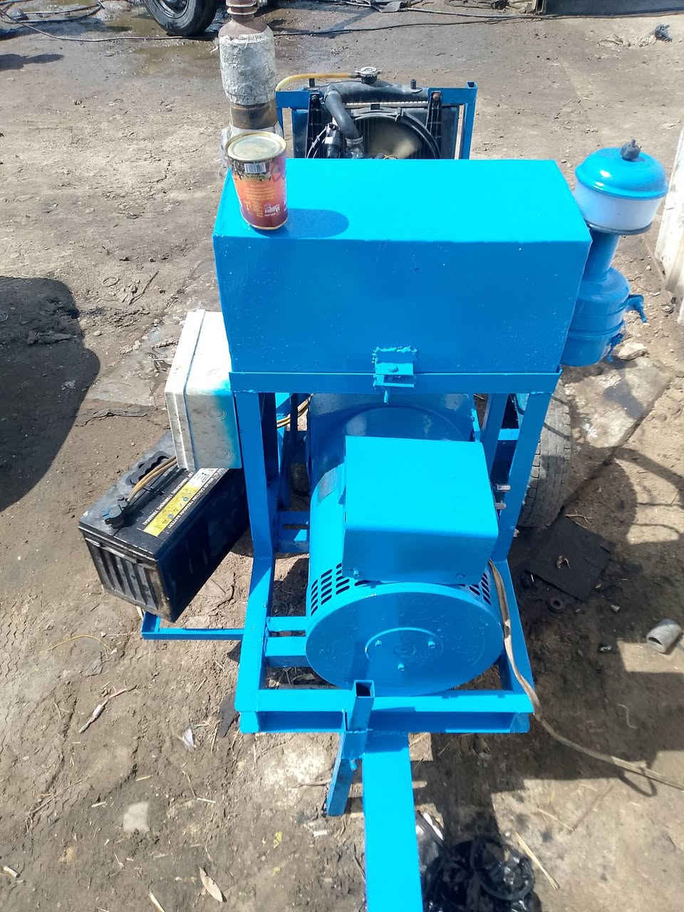 مولد كابوته 3بستم شرط شغل والنظافه مثل الصوره توليد 7.5كي في  محرك ما مفتوح على وضع الشركه 
للاستفسار اكثر ‏‪***********
العنوان بابل قضاء القاسم
