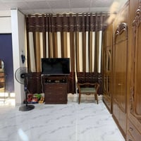 للبيع للبيع دار سكني ملك صرف بناء حديث حي الاعلام خلف دانيه ماركت   مس...