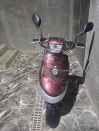 بترا خطين • سلف • هندر
