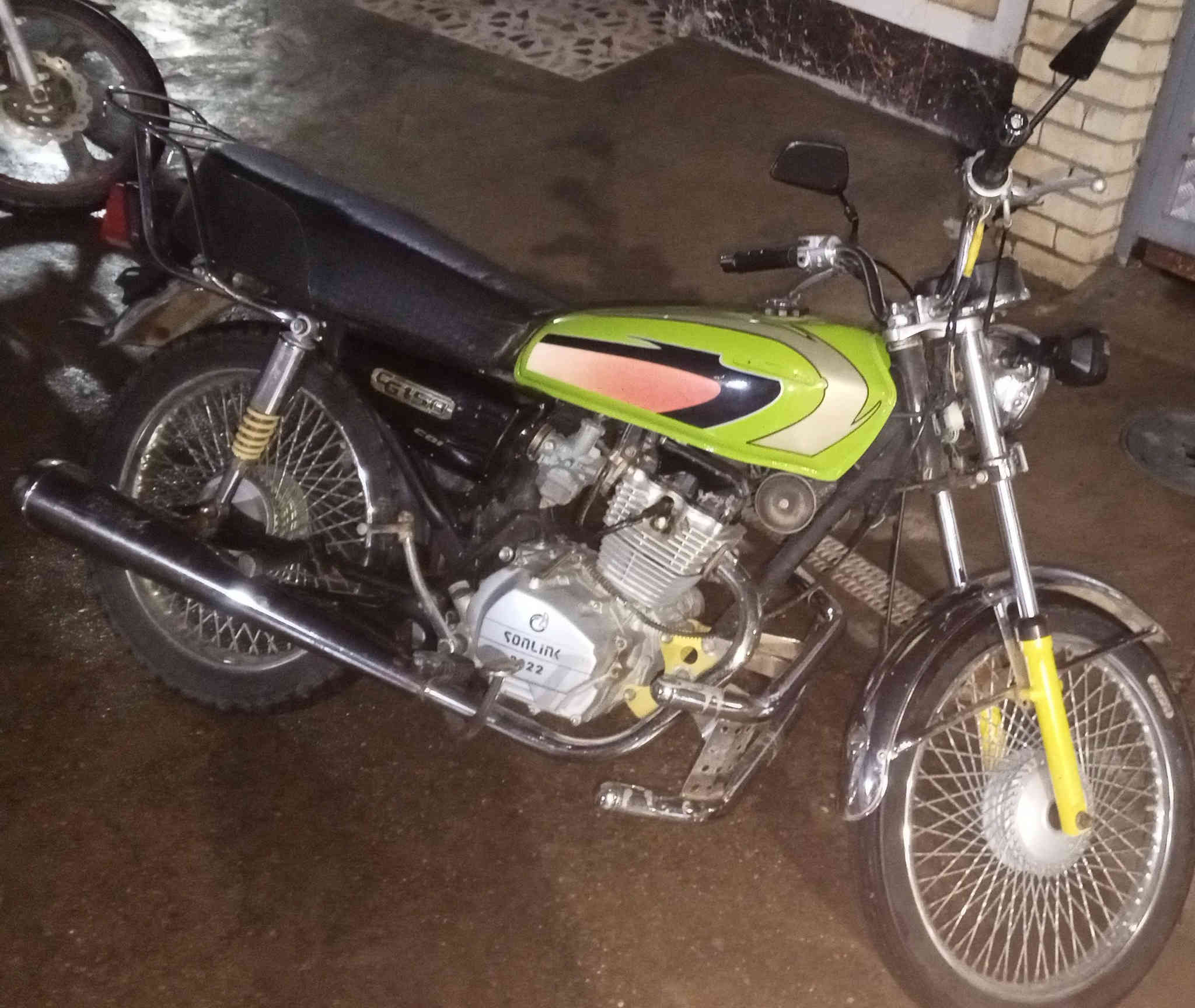 دراجه نامه اربعه كير نضيفه كلش مكفوله موديل2022السعر450وبيهه مجال مكان الدجيل للاستفسار علا الرقم ***********
