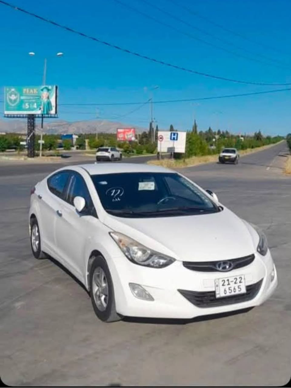 هۆندای ئەلنترا بڕاوە 2012 کامل مواسەفات بەس سڵایت نیە زۆر جایزەو چرکەی تیانیە وەسفی  ناوی نمونیە لەجوانی   ***********
***********

