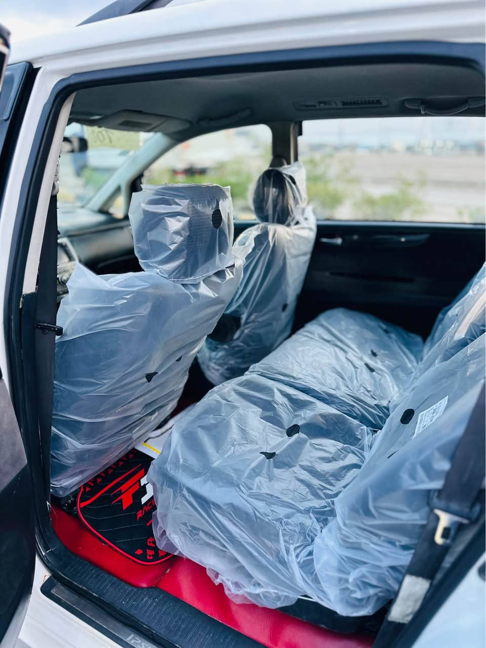 سلام عليكم 
ابصم فراشه  كرستال مديل 2003شاصي 12 رقم 
رقم بصره دولي بسمي هزه جديده 
توويل اصل 
محرك جديد تو مشدود 
كير حداده تبريد. تخم تاير 
سياره كفاله ضربه لعيب شرعي
مكان سياره  بصره طويسه قرب محطه وقود ⛽ لارسا 
ملاحظه مكلف بلنشر 
رقم صاحب سياره 
*********** البصرة, العراق
