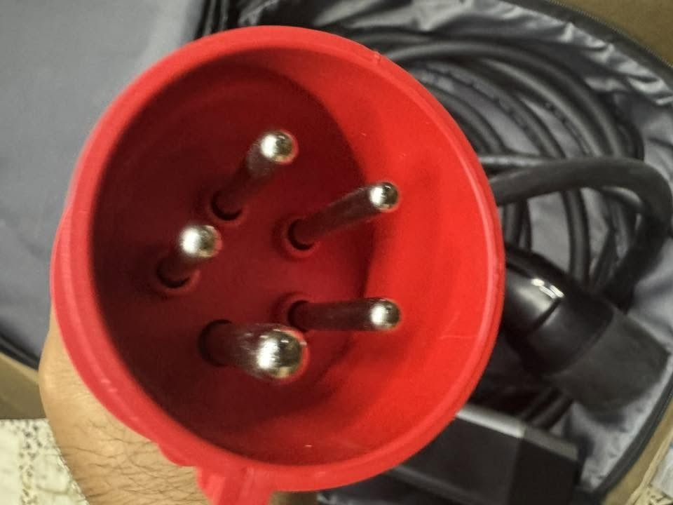 السلام عليكم شاحنة عملاقة 11kw 16am type 2 اللي تخدمة ينطيني سعر وبالعافية


**إذا كنت صاحب هذا الإعلان وتريد حذفه لأي سبب، رجاءا أرسل رسالة إلى الدعم الفني**