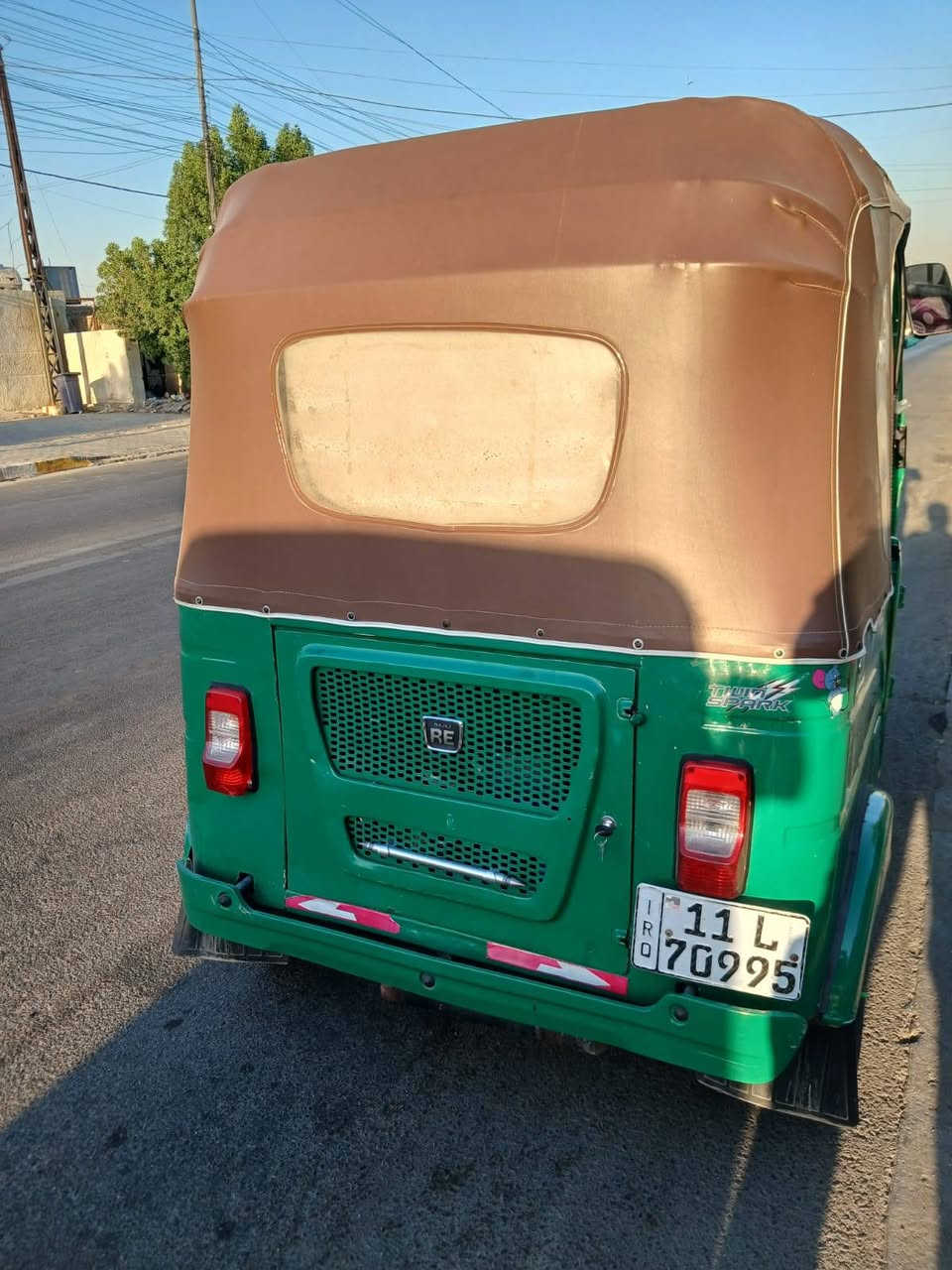 سلام عليكم تكتك نهايت٢١  بسمي تحويل كبل مابيع اله مروري بيه الغد وطخات موضحه بصوره أو بيه بدايت تنقيص السعر ٧٨٠٠وبيه مجال بغداد حي اور هاذ رقمي ***********
