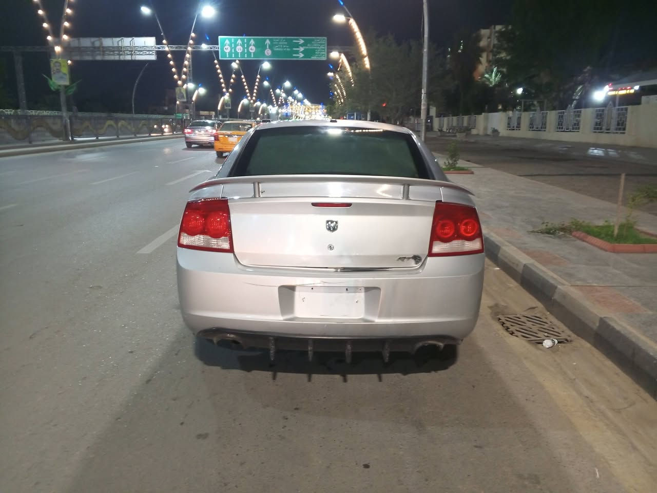 دوج جارجر 2010مكينه كير خير من الله تبريد حداديه جاهزه السياره بيها كصه بجم السياره اثر حادث ومبدل بجم أسعر 55 *********** أتريد وكاله أتريد تحويل شرط
