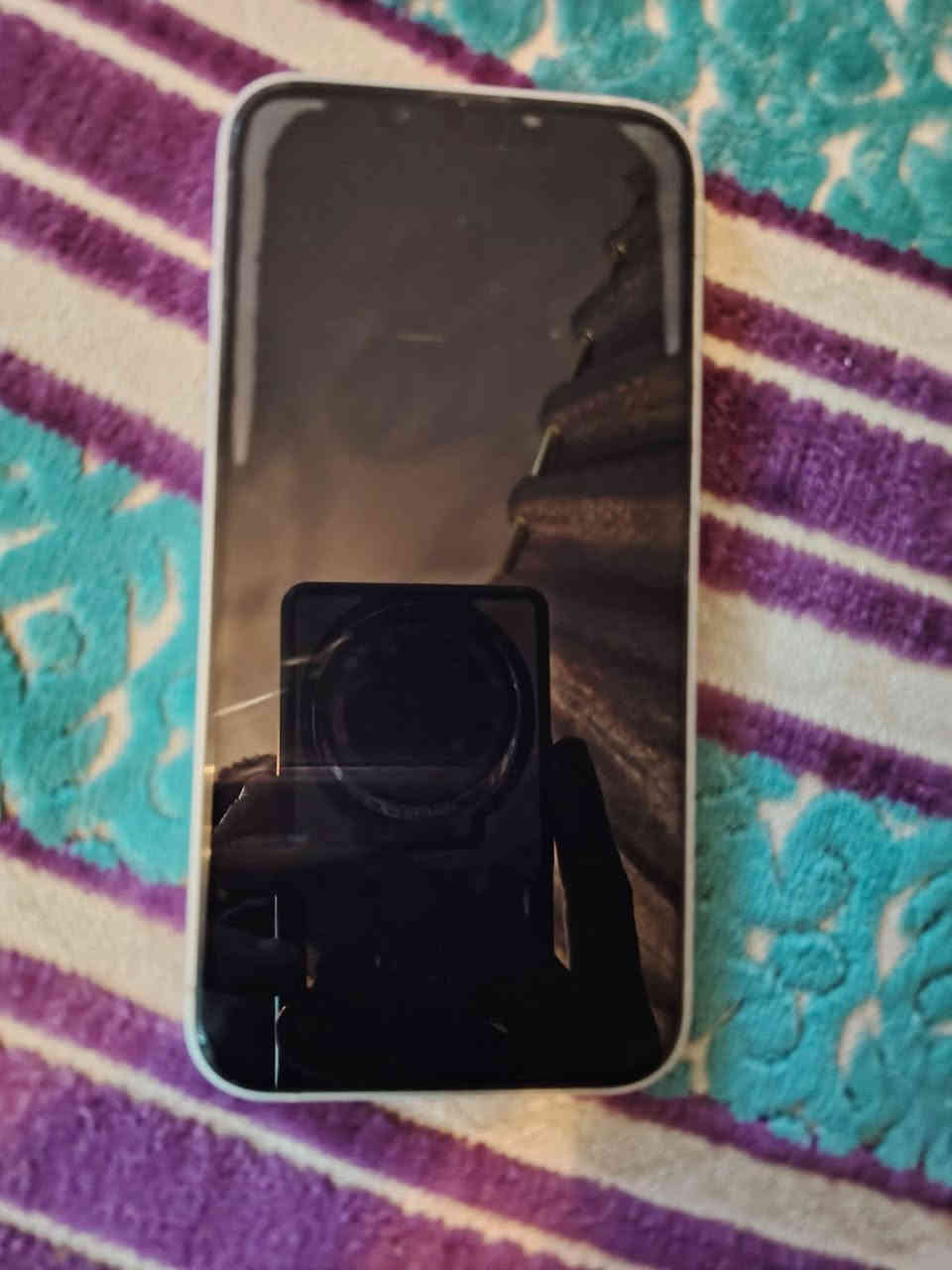 سلام عليكم من رخصة. الادمن 
ايفون 13 عادي للبيع 

ذاكرة 128بطارية 89🔋

جهاز وتر شخط ممشخوط ولا داخل صيانه تجي تفحص اله تأخذ استخدمة للترويج اخو الجديد 

العنوان: بغداد جسر ديالى 

رقم:*********** متواجد واتس رقم أو على الفيس 

سعر :575 مجال حك الجية
