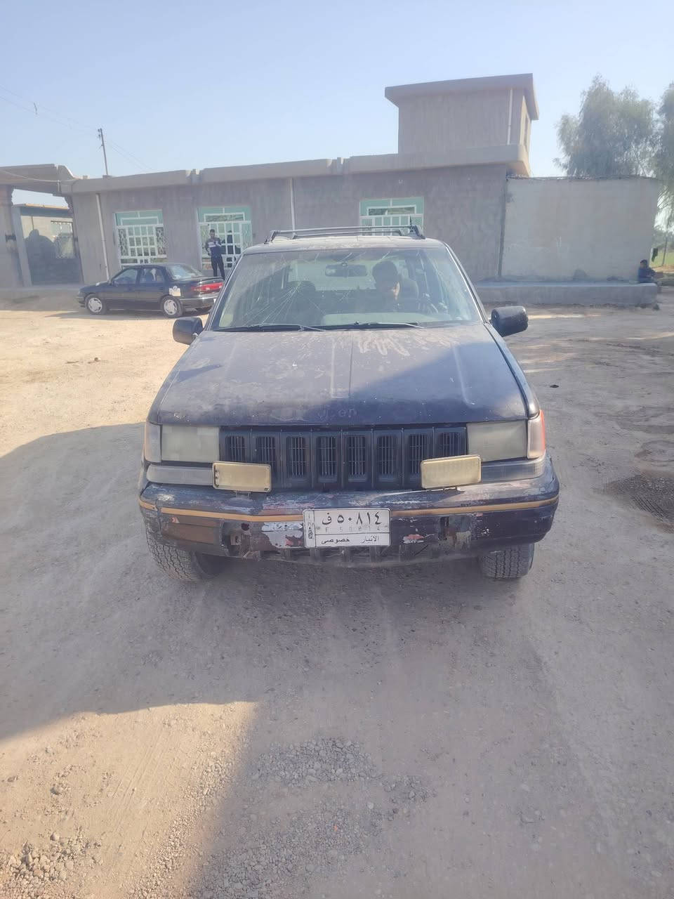 السلام
جيب شيروكي موديل ٩٦ كير ومكينه بطه جديدات تخم تاير ويل وباتر وكهربايات كلهة شغاله حته كشناتهة كهربايات شغاله رقم انبار الماني السياره حائز ثالث  اتكفل سرقه وعشائر السعر 23 وبيهة مجال بسيط او مراوس
*********** متوفر واتساب
