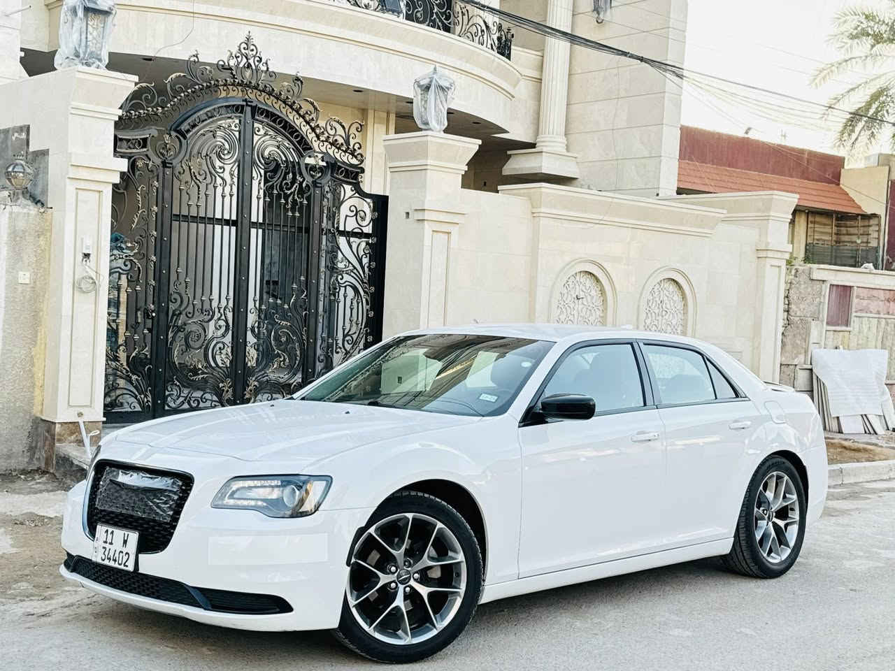 رقم بغداد بسمي هزه وفحص جديده
مكفول كفاله عامه سياره دخول ضباط زيرو بعدها بحالت الوكاله على ايدي اني جايبها بدون ايرباك بدون حادث بدون كلشي سرقه دعامه خلفيه فقط 

معروضه 258 وبيها مجال 

رقم الهاتف ***********

مواصفات فول 1/1 عده الفتحه   S
كشنات جلد + كهرباء 
شاشه جبيره + كاربلاي 
تحكمات ستيرن 
تشغيل عن بعد 
رادارات جوانب 
تحديد مسار 
مثبت سرعه 
كشنات حار بارد 
تخم تاير 
ستيرن هيتر 
سبير ما نازل 
لايت زنون 
حساسات أمامي خلفي 
مانع تزحلق 
ترأيها مال زيرو سياره كلش جديده
