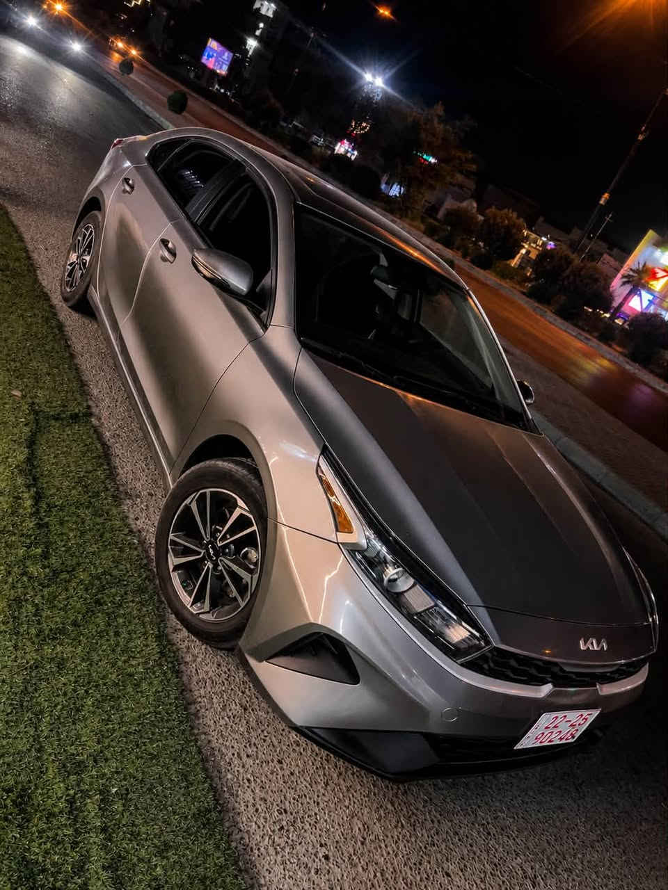 النوع: KIA FORTE
الفئة: نص فول 
الموديل:2023
محركك:V4
نوع الوقود:بانزين 
الرقم: اربيل جديد  
مسافه مقطوعه:14000 M
مكان. السيارة موصل
السعر :140وبيها مجال 
للتواصل :***********واتساب
