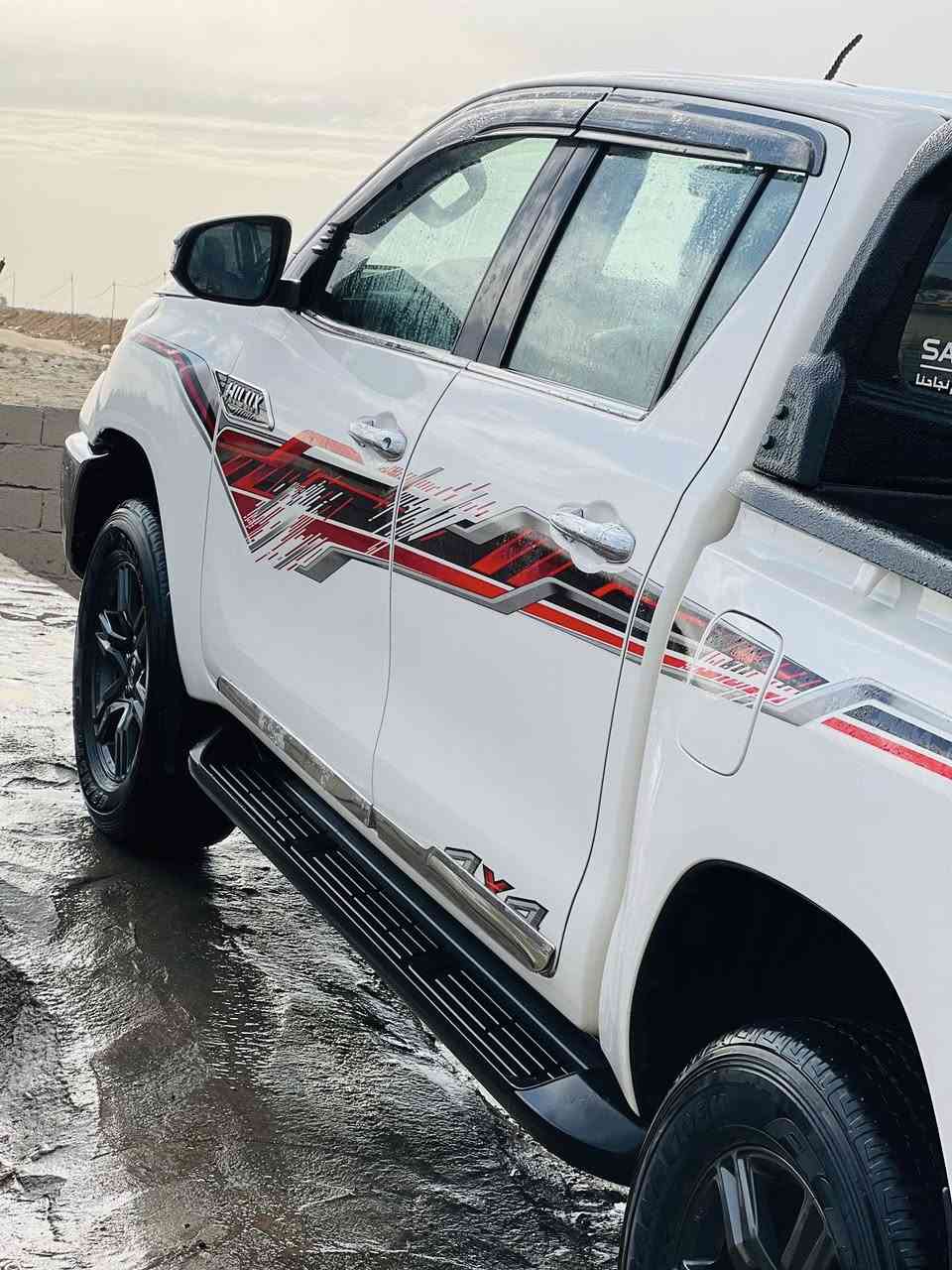 السلام عليكم بيكم هايلوكس موديل 2023 ساز رقم بغداد دولي تحويل ثاني يوم مكفوله كفاله عامه كير عادي فول مواصفات تبريد قطعتين تبريد كشن ويل كب ماشيه 76 رقم ***********
