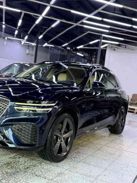 GV70. V6. برستيج اعلى فئه بلجنسس 
ميحتاج اذكر موصفاته اعلى شي 
السياره حادثه جاملغ وبنيد بدون شاصي ولغد 
مكان السياره بغداد حي الخضراء 
السعر ب 36 وبيه مجال 
***********
