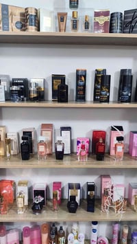 عطور نسائي ورجالي المانيا تتوفر لدينا في منطقة الشرطة الرابعه لتواصل ع...