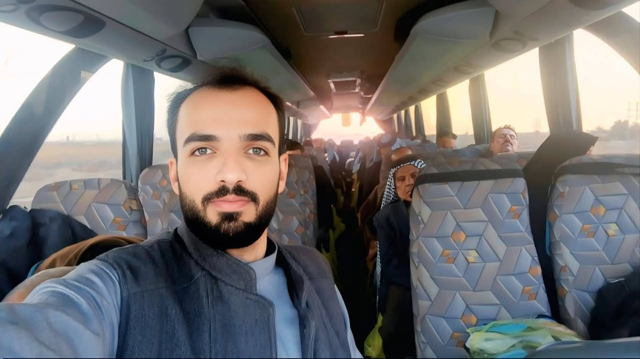 بسم الله الرحمن الرحيم

يعلن مكتب الكرار لنقل المعتمرين عن بدء موسم العمرة المباركة إن شاء الله تعالى

🔹 البرنامج الأول (الاقتصادي – عن طريق البر)

القسط الشهري: 50,000 دينار

يشمل:
• النقل ذهاباً وإياباً.
• 3 وجبات طعام يومياً.
• السكن في فنادق جيدة.
• كادر متخصص لشرح مناسك العمرة ومرافقة المعتمرين.

🔹 البرنامج الثاني (المميز – عن طريق البر)

القسط الشهري: 100,000 دينار

يشمل:
• السكن في فنادق جيدة.
• 3 وجبات طعام يومياً بنظام البوفيه المفتوح.
• كادر متخصص لشرح مناسك العمرة ومرافقة المعتمرين.

🔹 برنامج الطيران

القسط الشهري: 100,000 دينار

يشمل:
• برنامج جيد واقتصادي.
• التصريف للمعتمر.

📅 موعد السفر: إن شاء الله بعد العاشر من شهر المحرم الحرام.

📌 يبدأ استلام الجوازات اعتباراً من: 01/06/2026

⚠️ ملاحظة:
• النقل إلى الحرم المكي بسيارات الفندق.

📍 العنوان:
السماوة – حي العسكري – مقابل جامع الإمام علي (ع).

📞 للاستفسار والحجز:
***********
***********
