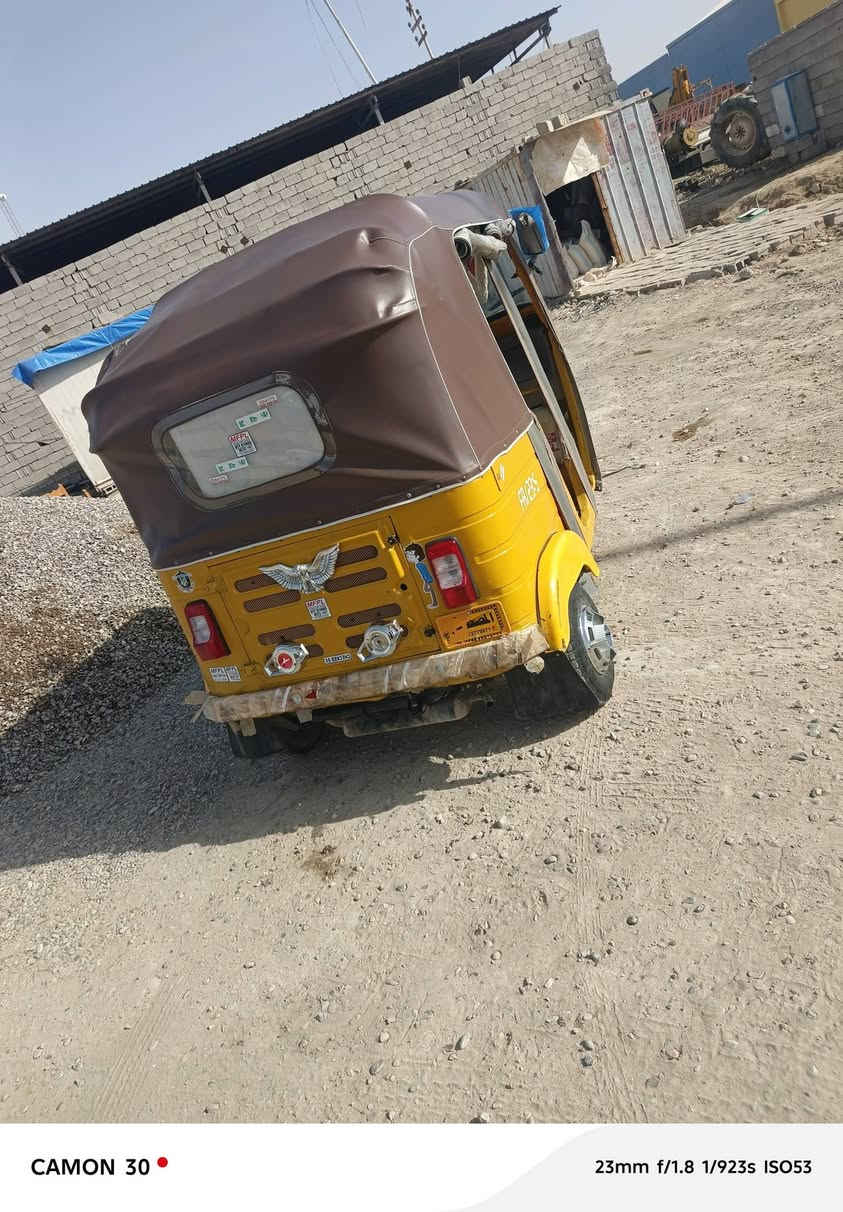 تك تك موديل 2018 محرك مال 2020  اوراق كاملة ما بيه ضربة  ***********
