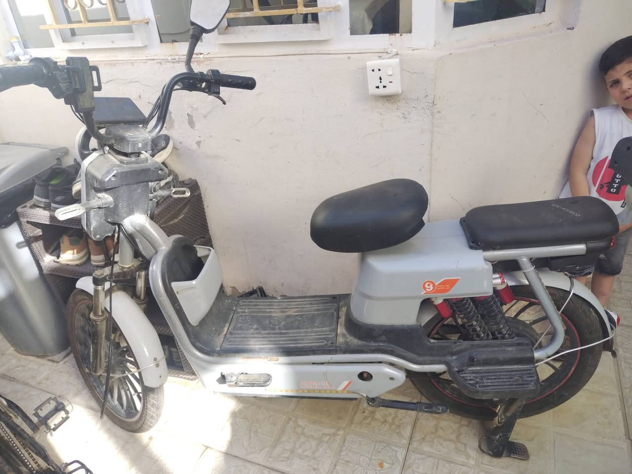 ماطور شحن للبيع السعر 200وبي مجال مستعجل على بيعتو
يرادلو بطاريات +اشاره +مرايه 
العنوان موصل القادسية الثانية 
رقمي ***********
