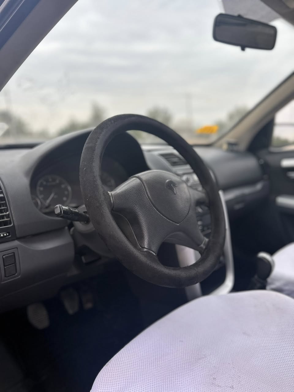 السـلام عــــليكم سمند مديل 17 لبيع سياره بيهه دوسهه صفحت العبري مبدله وبارد باب سايق مثل ما موضح عندك بصوره مئشر عليه وبيهه تكحيل شوي ولباقي كفاله مكينه كير حداديه تخم تاير كلهه جديد السعر 55 وبيهه مجال رقمي***********
