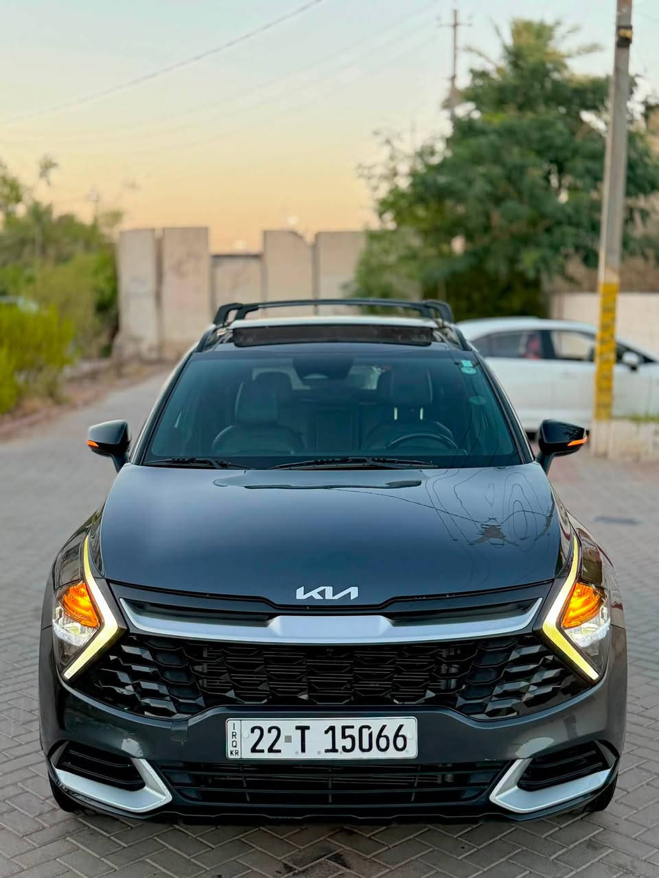 كيآ سبورتج2023 ✔️ لون زيتوني  على رصاصي أعلىٰ فئه موآصفآت 💚 الفئه العاليه
جديده بمعنى الكلآم وارد امريكي كلين سياره بدون صبغ فقط كسر دعاميه 

الموآصفآت :
بصمه ، تشغيل ، أبوآب ، صندوق ،
بآنورامآ ، طكتين ، تشغيل عن بعد 
جنطه كهرباء بصمه 
كشنآت جلد فول ، دوآخل صاج فايبر
سستم صوت سماعات 🔊 هآرمن كآردن ،
فول كشنآت VIP بقلاوه جلد كهرباء USB تتفئه كشنآت ، شآشه دچتل سينمآئي متصل دشبول كامل ، أنآره داخليه متغيره الألوآن ، دوسآت ملون
بچم العريض X , هاند بريك بصمه ، مانع انزلآق
دكمه أوتو هولد ، اوتو ستوب ، درآيڤ مود ، دكمه حساسات ، دكمه الكامرآت , دكمه فورويل المرغوب
قطعتين تبريد منفصل ، 
تبريد بيآنو لمس وفول تحكم بيانو شاشه 
دكمه مانع أنحدآر ، شحن لآسلكي للفون📱
رآدار أمامي ، رآدار جانبي ، رآدار خلفي ،
تحديد مسآر ، سيآقه ذآتيه ، خطوط الشارع 
توقف ذآتي أمامي ، توقف خلفي ذآتي ، 
ويل كب گروم 🛞 ، 4 عدسآت زنون عالي ناصي
حسآسات خلفيه ، كامره أماميه ، كامره خلفيه ، 
بك لايتآت لدات ، اشارات مري ، نظام ترحيب يدات
محرك 2500 المرغوب ،
فول تحكم ستيرن دعآيه ، 
أنآره دآخليه لمس ثلجيه ،
فول نيكلات ،
السعر 200 مجال بسيط 
مكآن السياره بغداد الكرخ 
للأستفسآر***********
