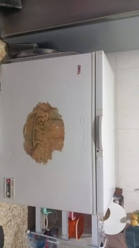 مجمدة رويال • بحاجة تصليح • على شرط وفحص