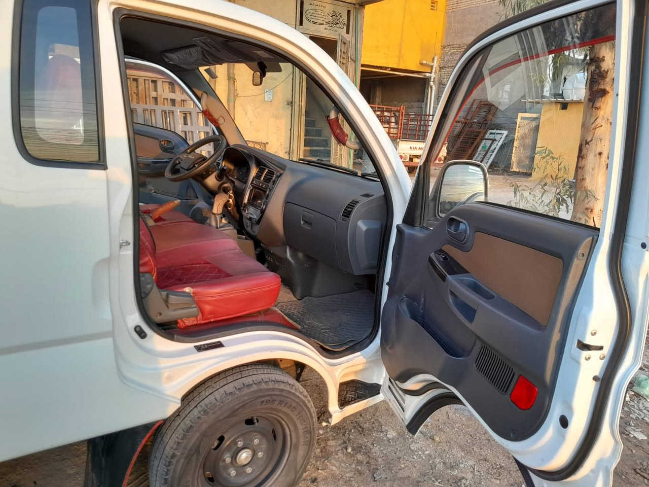 سلام عليكم كيا بنكو مديل 2023سياره جاهزه من كلشي ماشيه 36الف حقيقي بيه شخوط بسيطه بل تكمه وبيه ضربه كلش بسيطه بل بنيد وباقيه عل وضعهة موضحه بل صوره السعر 155وبيه مجال 
مكلف بل نشر 
***********
***********
