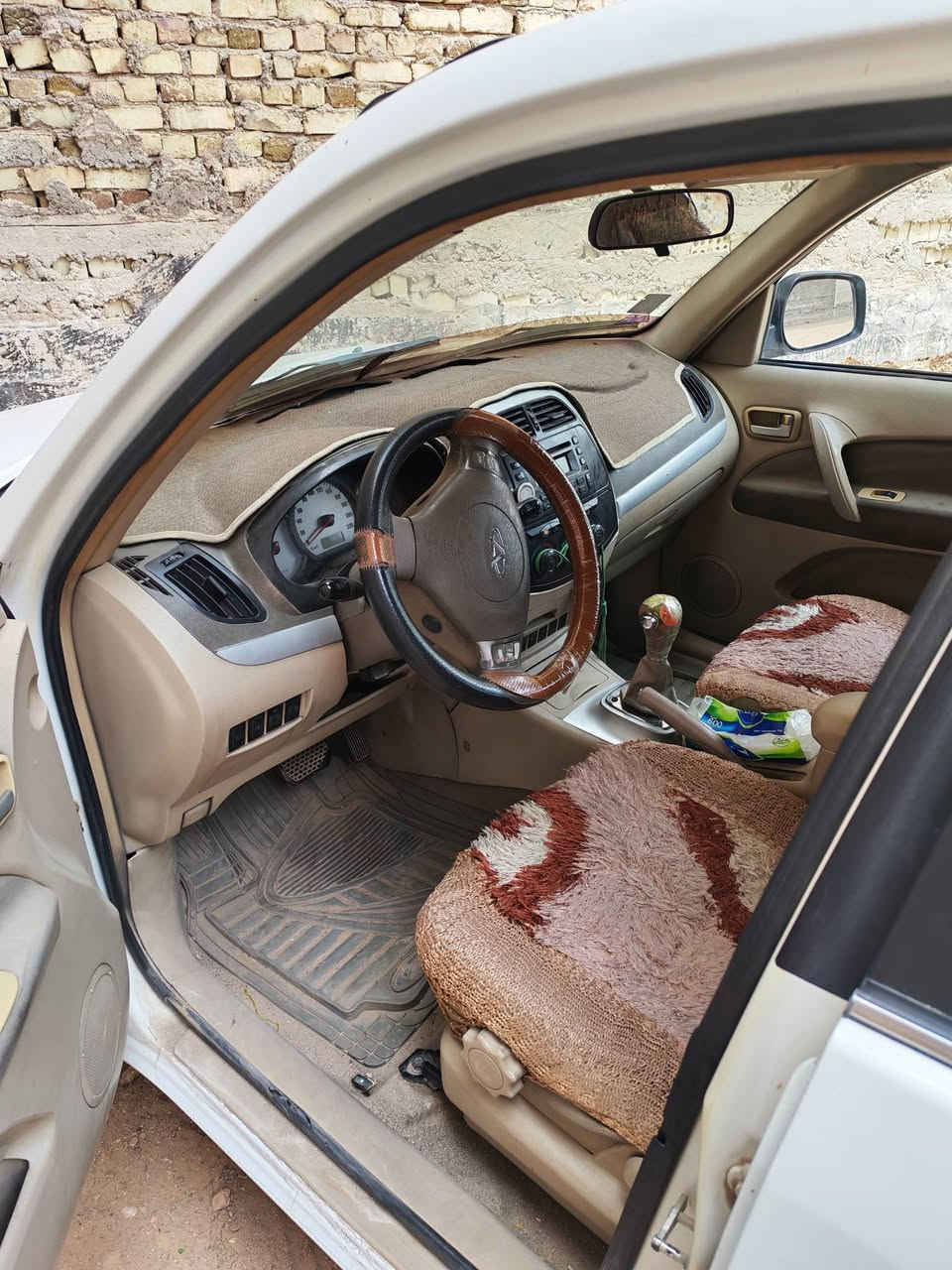 تيغو ٢٠١١ محرك ٢٠٠٠ ميكانيكي 
سنويه جديده وتبريد ممتاز وتخم تايرات جديد 
السيارة نظيفة ما بيها اي حادث عدا شخوط بسيطه 
مكانها نجف 
السعر 52 ورقة وبيها مجال للشراي


**إذا كنت صاحب هذا الإعلان وتريد حذفه لأي سبب، رجاءا أرسل رسالة إلى الدعم الفني**