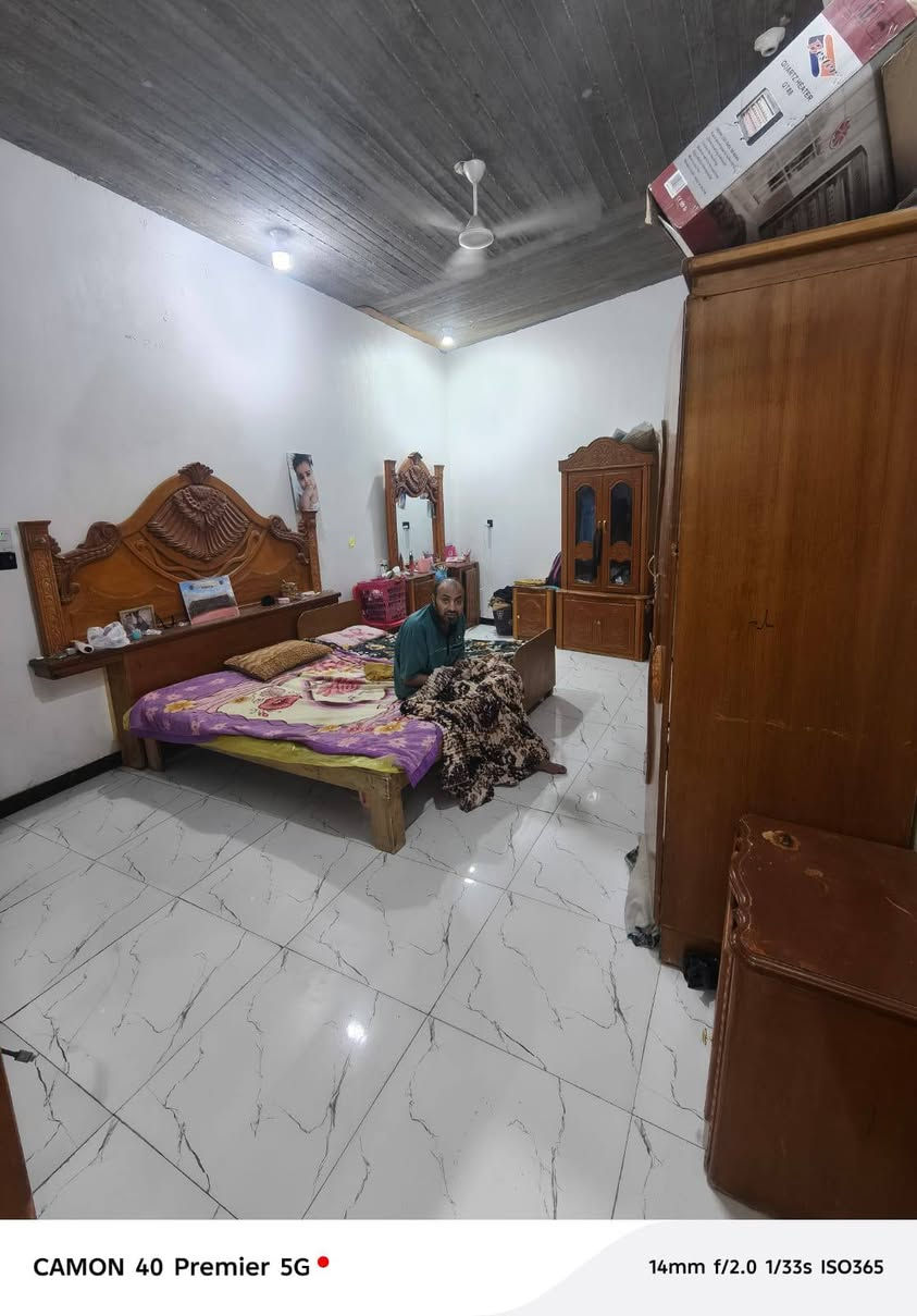 سلام عليكم
بيت زراعي مساحه ٢٠٠ متر كونكريت مسلح ركن 
بناء طابوق جديد جدا غرفتين وصاله ومطبخ وديوانيه وصحيات عدد٢  بيه وصل تطويب وانشمل بالخدمات الكامله العنوان قضاء سوق الشيوخ مقابل الاسماعليه الثانيه شارع سيد جاسم الطويرجاوي السعر ٨٣ مليون
للاستفسار الاتصال او واتساب ***********
