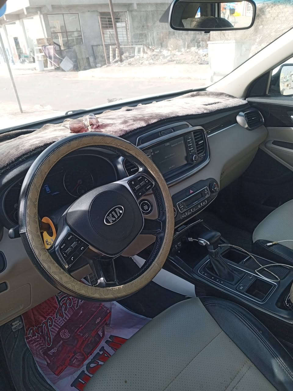 السلام عليكم
سورنتو 2020  خليجي كويتي6 سليندر  ، 7 راكب خليجي مكفوله كفاله عامه،  دبل شباج
فول مواصفات عدى الفتحه
نظام ترحيب 
بصمه ابواب وتشغيل 
لايتات زينون 
 كشنين كهرباء  
كامرا خلفيه 
دبل حساس امامي خلفي
 فول تحكمات ستيرن 
بردات خلفيه 
٣ انظمه قيادهة
سايد بريك بصمه
صندوك كهرباء 
تبريد ٣ قطع 
وبقيه المواصفات معروفه
سيارة جديدة جاهزة من كل شي  سيارة جديدة شركة ماتصرف عليه دينار  رقم الانكليزي الجديد وهزة جديدة ماشية 110الف كيلو السعر٢٤٨ وبيه مجال للطيبين العنوان صلاح الدين بلد  *********** بيه وتساب ***********  علمن السياره جديده عل الشركه يرهم مراوس حسب القناعه
