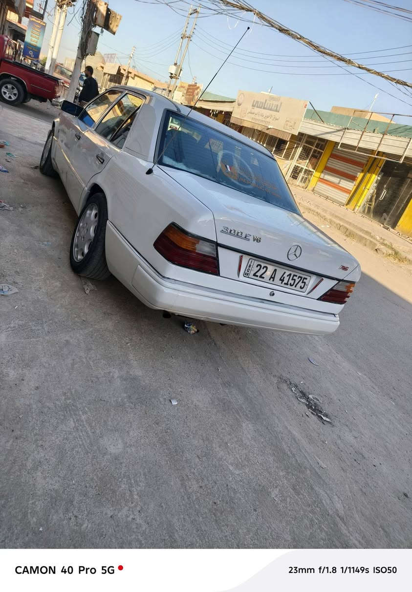 السلام عليكم للبيع مرسيدس دب موديل 1991 حجم E300 گير و محرك محور بطه ديلكو 2500رقم اربيل دولي تحويل مباشر السعر خاص او اتصل ودالل ***********///***********
