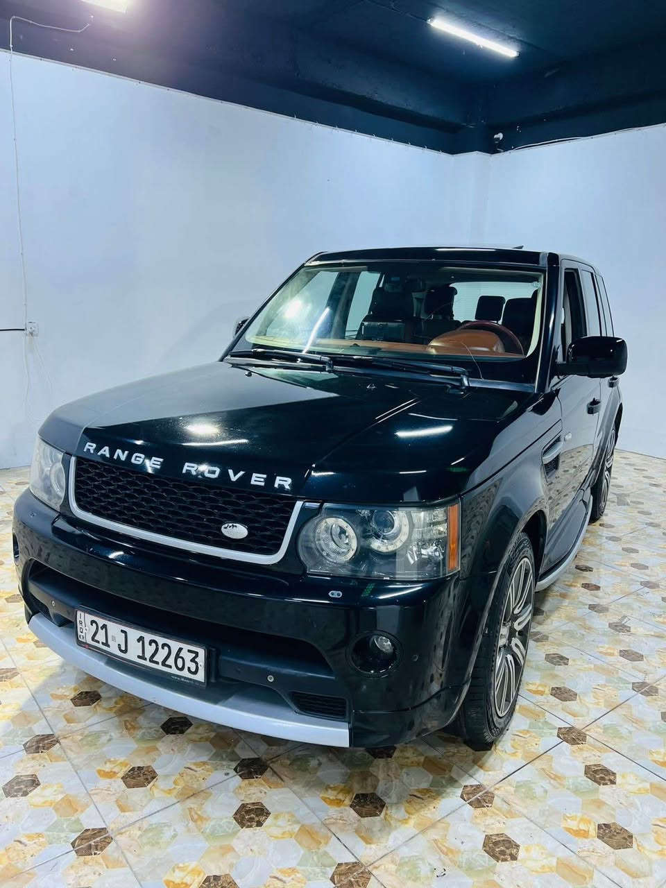 رانج روڤەر ٢٠١١ سپۆرت ئۆتۆبایی گراف قەپات مواسەفات ٨پستنی سوپەرچارج سەیارەکە زۆر پاک ماوەتەوە دەعامی بۆ دەعامی هیچی نیە سعری خوار بازار  تەنها ١٣٠ وەرەقە ژمارەی موبایل *********** واتساپ فایبر أربيل, العراق
