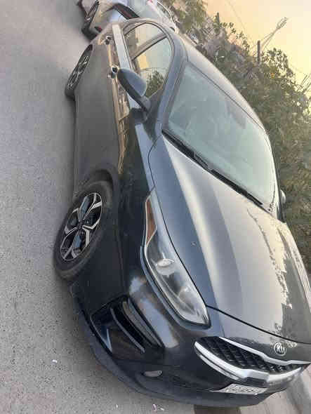 سلام عليكم كيا فورتي موديل 2020وارد أمريكي حادثها فقط جنطه ومعمره نفسها ماشيه 74الف وسونرها مرفق ويه الصور
سعرها135$
للاستفسار ***********
