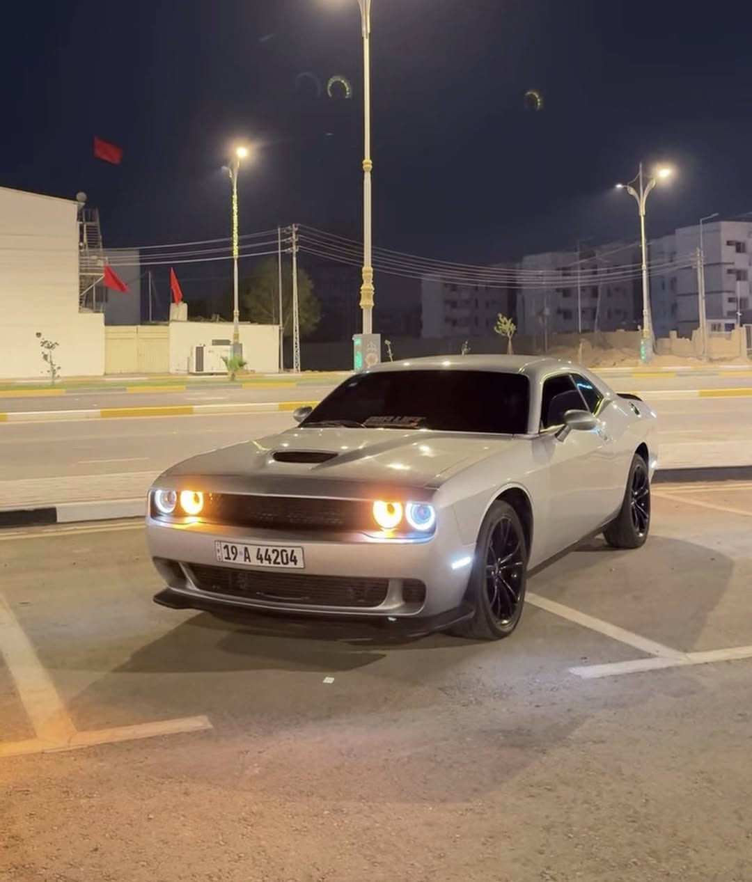 ⚪️ دوج   🇺🇸. جالنجر  🏎️😈😈
{2023}💪🏻💪🏻💪🏻
فئة { SXT }  
لون سلفر  
ماشيه 25 ميل 
رقم كربلاء الجديد 
_ ____
{المواصفات} 
🔺نظام سبورت 
🔺كشنات كنتار 
🔺مقعد السائق كهرباء 
🔺بصمة ابواب و صندوك  
🔺لايتات امامي لد 
🔺نضام مانع الانزلاق 
🔺انارة داخل السيارة 
🔺6 سلندر  3.6
🔺ويل  20
🔺 قطعتين تبريد 
🔺تحكمات ستيرن  
🔺 تثبيت مسار 
🔺  ماشيه 25الف
🔺 بلوتوث - كار بلي - USP 
🔺 شاشه وسط
🔺 سيتم سماعات الباين 
🟢 ادامه كامله على السياره متصرف ربع عليها 
🟢 السياره احلى من الصور 
________________________
(ملاحظة)
الضرر💥
⚫️ثلث قطع وجاملغ خلفي كلير ب امريكه 

مكان السياره : كربلاء 
السعر :175 وبيها مجال بصيط

ملاحظة؛ السيارة بالحقيقة اتجنن لعابه اخت الزيرو  
للاستفسار اكثر الاتصال 
للتواصل***********
