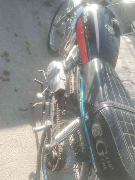 السلام عليكم دراجه للبيع نامه برو محسن مديل21اوراق بي محرك نضيف شلعه ومعدل خير من الله 2-1بطناش مكاني جلولاء السعر 350بيها مجال للطيبينن
للستفسار ***********
