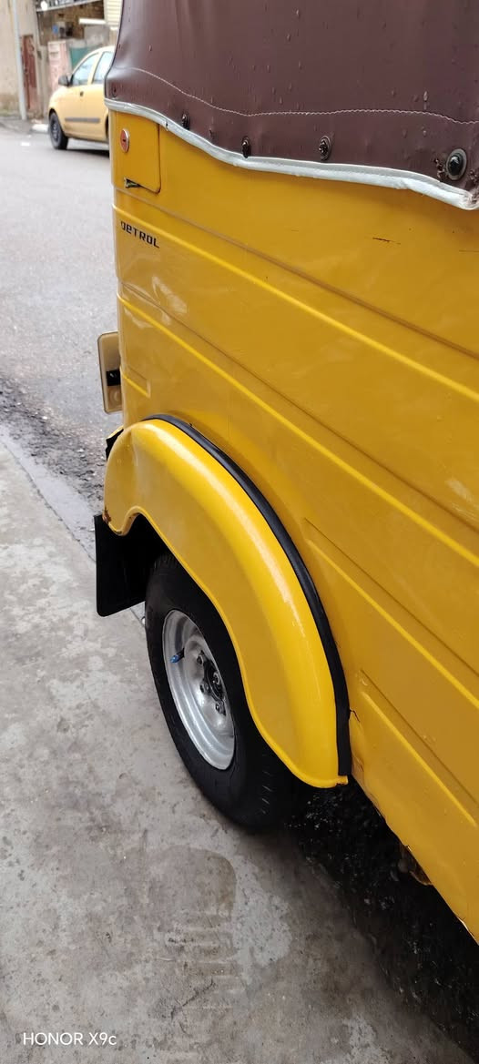 ١٩ شهر ١٢ مكفوله من ضربه وصبغ بيه دوس معمرة مكينه جاهزة *********** مكاني حسينيه الراشديه
